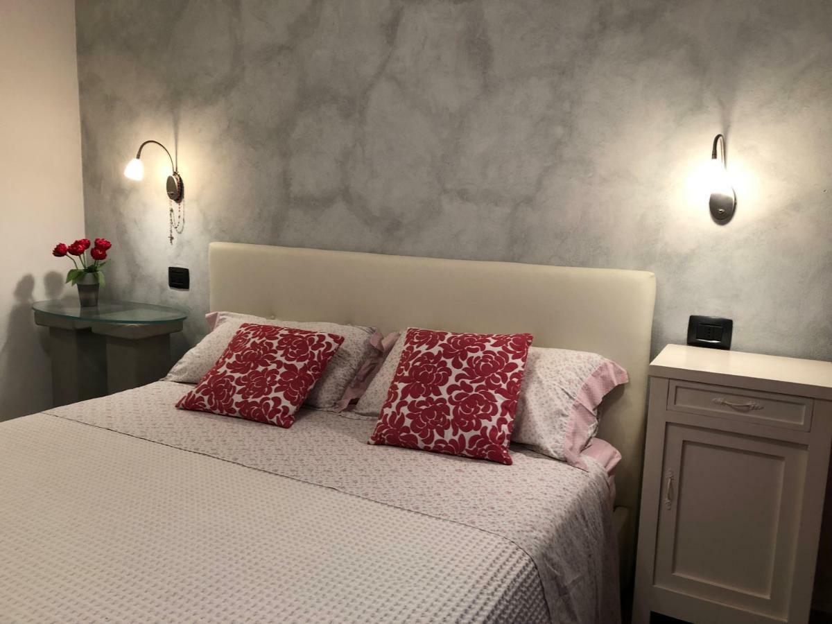 Tremezzina Appartamento Red & Grey Mezzegra Екстериор снимка